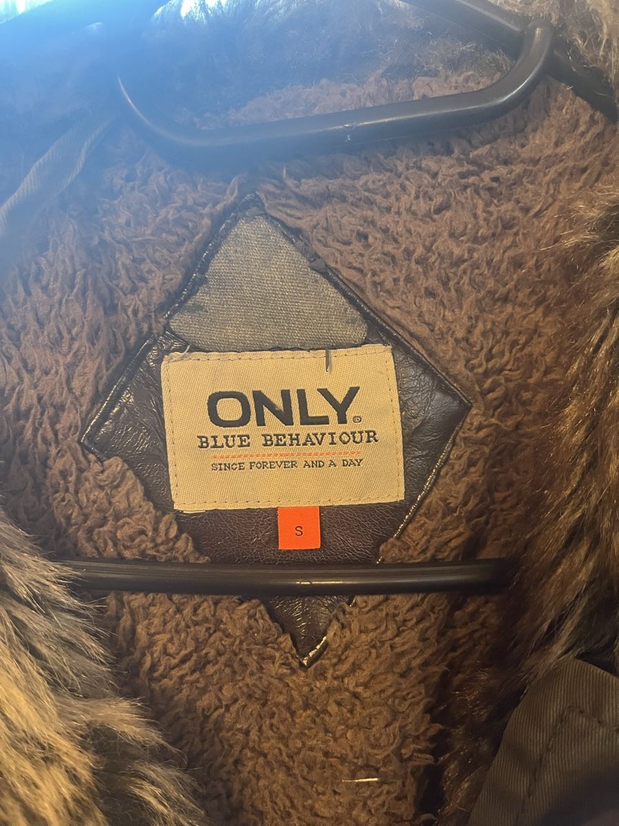 Only Cappotti: Winterjacke Only oliv Grösse S  – Usato da Niederbipp venduto da Wilma_ruh 2