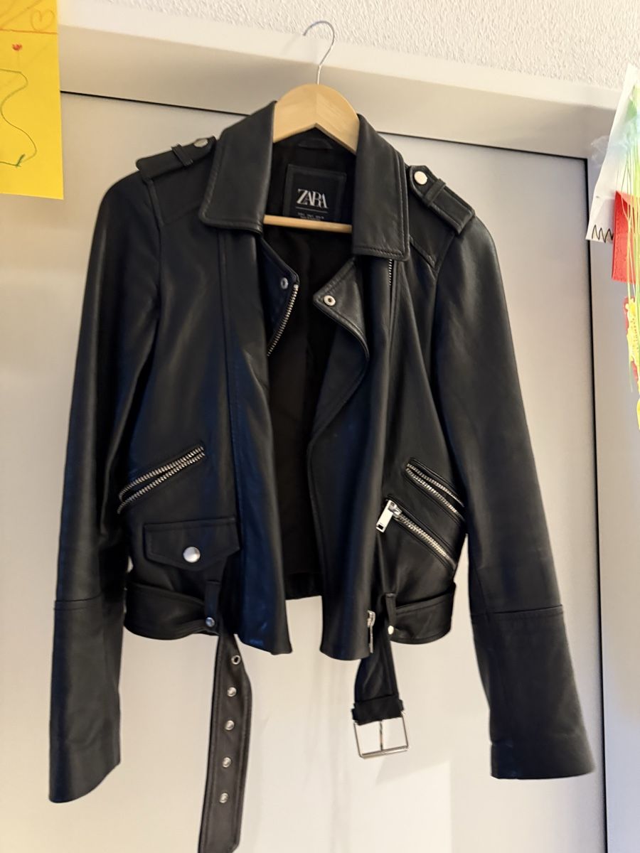 Zara Giacche: Schicke Zara echte Lederjacke, schwarz, Grösse S – Usato da Volketswil venduto da habibeoez 1