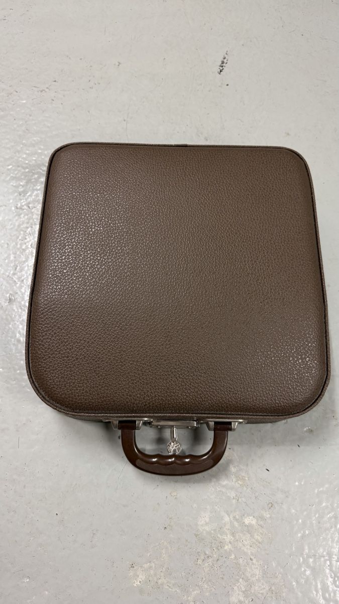 Macchine da scrivere: Schreibmaschine Princess 300 – Usato da Urdorf venduto da jus1991 4