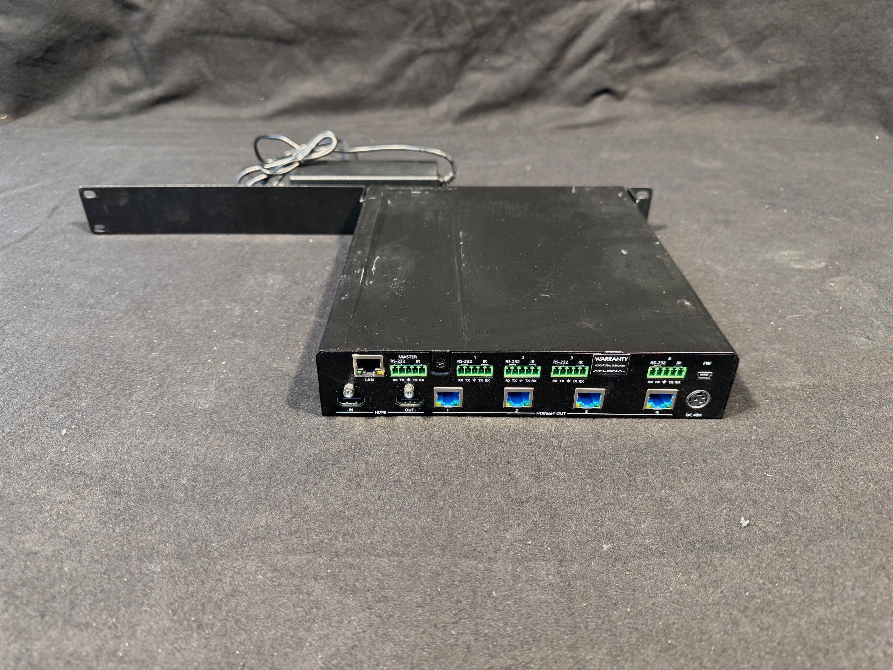 Convertitori: Atlona AT-UHD-CAT-4 – Usato da Kestenholz venduto da andy8656 1