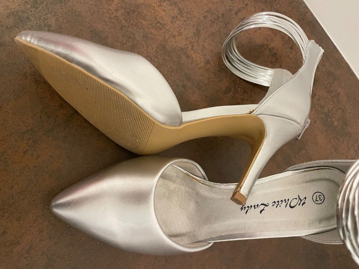 Damenschuhe: Schuhe - White Lady Silber-Pumps Gr. 37 – Neu (gemäss Beschreibung) aus Oberentfelden von angelheart71 2