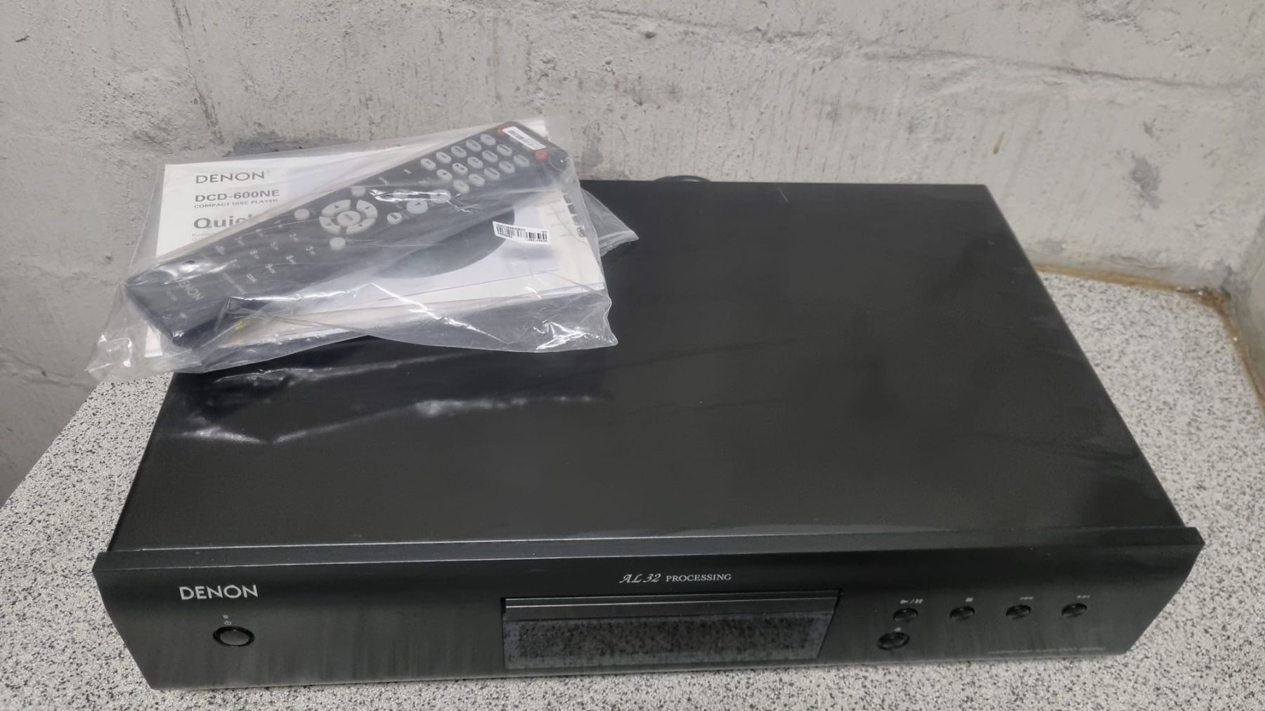 Denon Audio- & Mediensysteme: Denon DCD-600NE CD-Player schwarz mit Fernbedienung – Gebraucht aus Oberengstringen von George0070 5