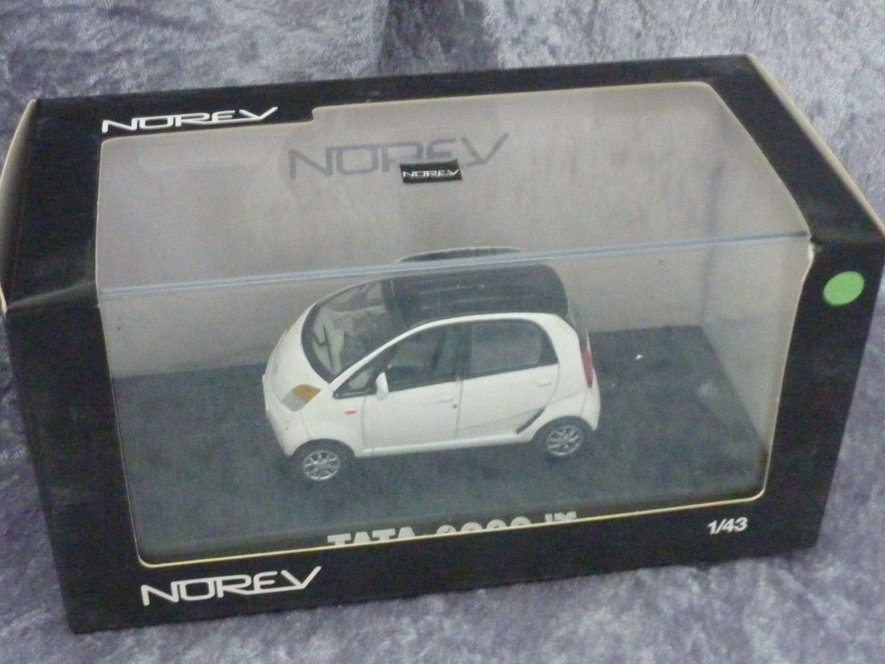 Norev Modellautos: Tata Nano 1:43 – Neu und originalverpackt aus Dürrenäsch von modellautos4you 1