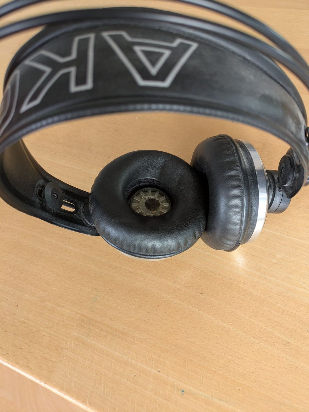Akg Cuffie: AKG K171 Studio – Usato da Zürich venduto da megas_stephanos 3