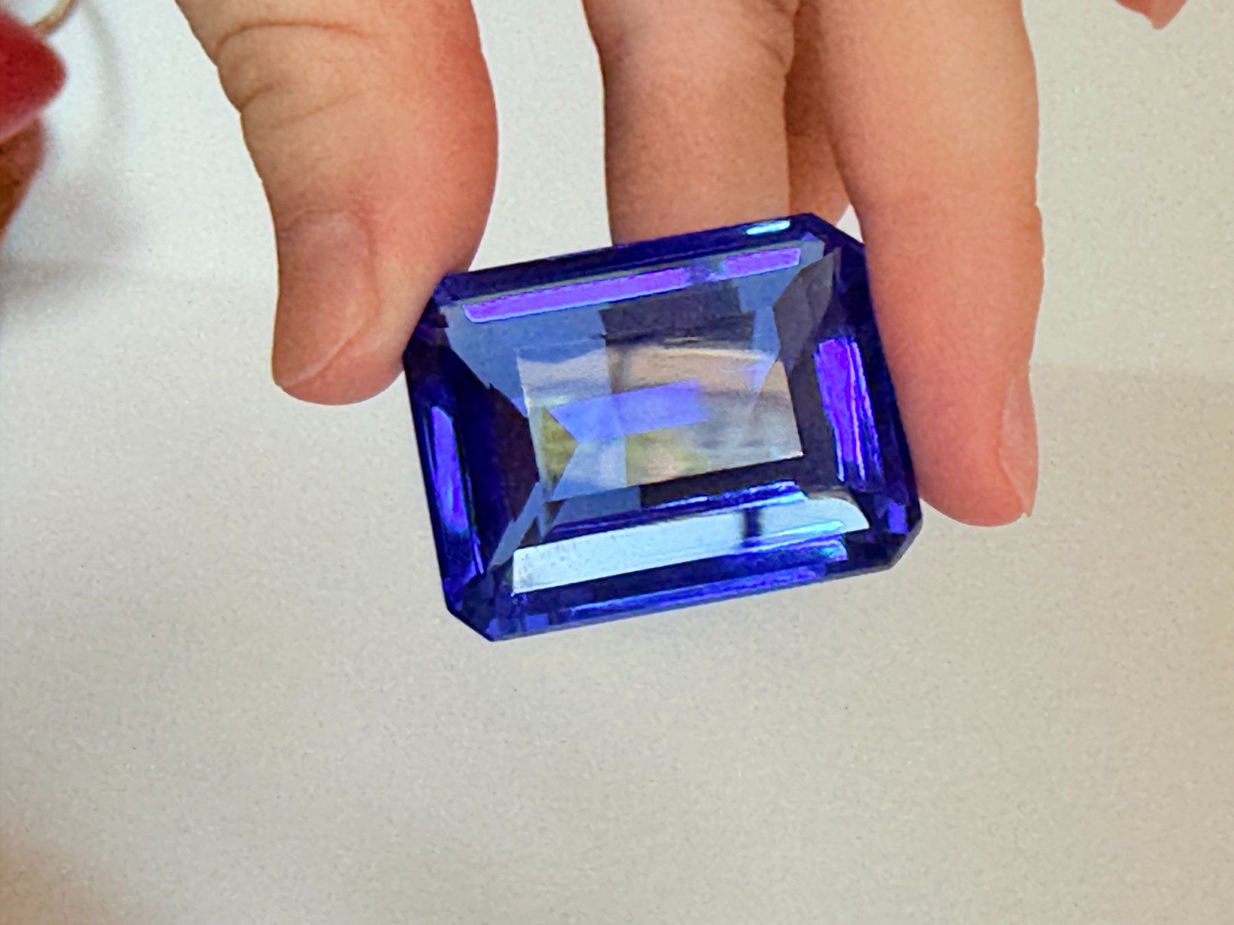 Minerali & Pietre curative: Certified 126.60 Ct  Cut Loose Gems – Nuovo e nell'imballaggio originale da Genève venduto da AWWA 7