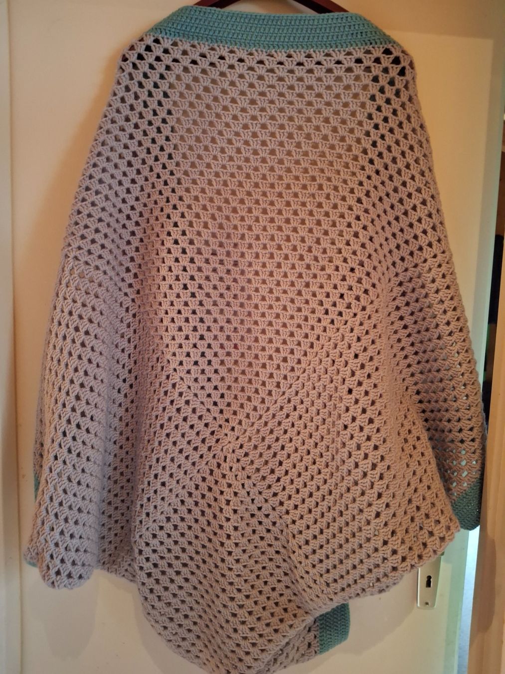 Gilet & Giacche senza maniche: Fait main au crochet jaquette taille unique – Nuovo (secondo la descrizione) da Villiers venduto da san_jn5w 5