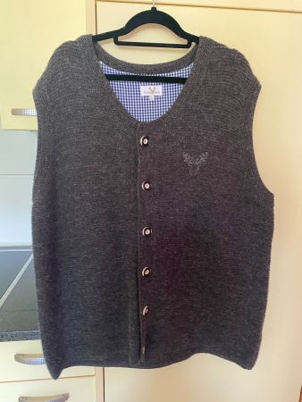 Waldschütz Gilet Gr.L hält sehr warm und kratzt nicht