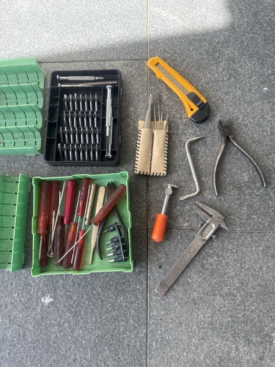 Tous les outils: Werkzeug – D'occasion à Horriwil par Carrera68 1