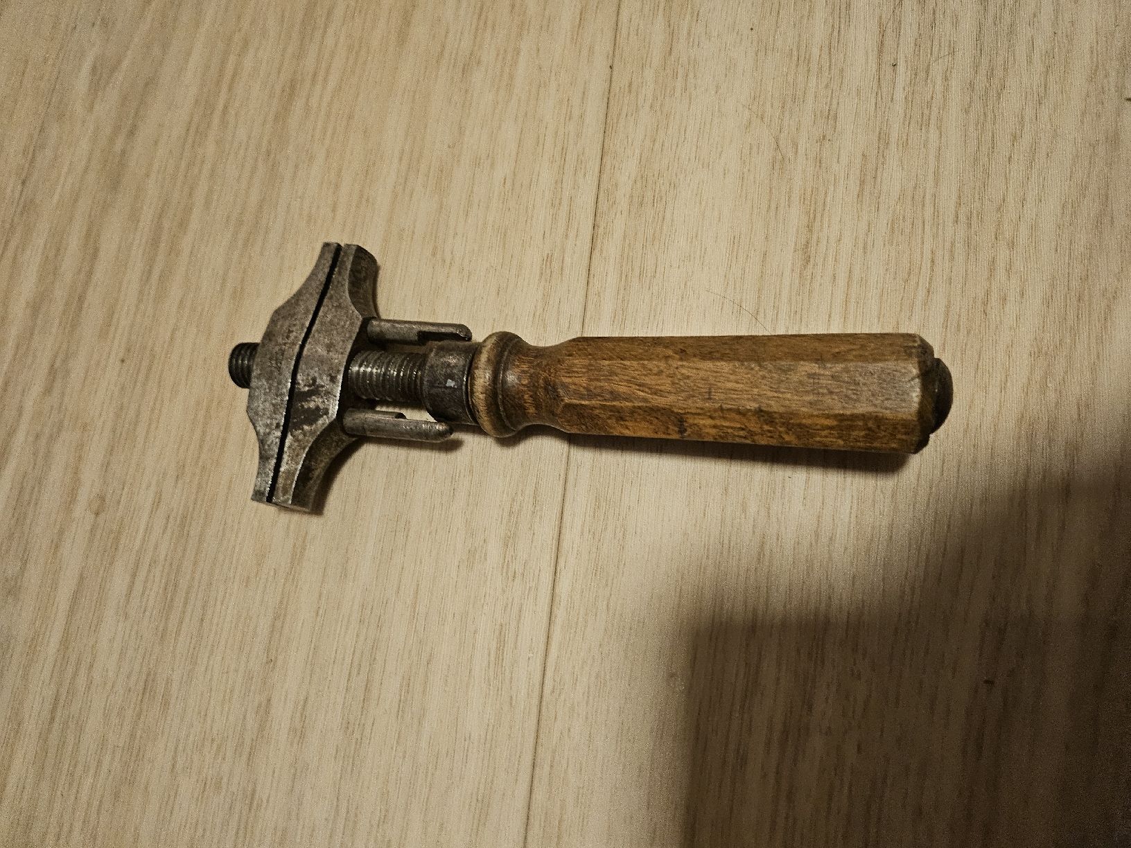 Alle Werkzeuge: Outil ancien clé anglaise – Gebraucht aus La Joux FR von car_ck96
