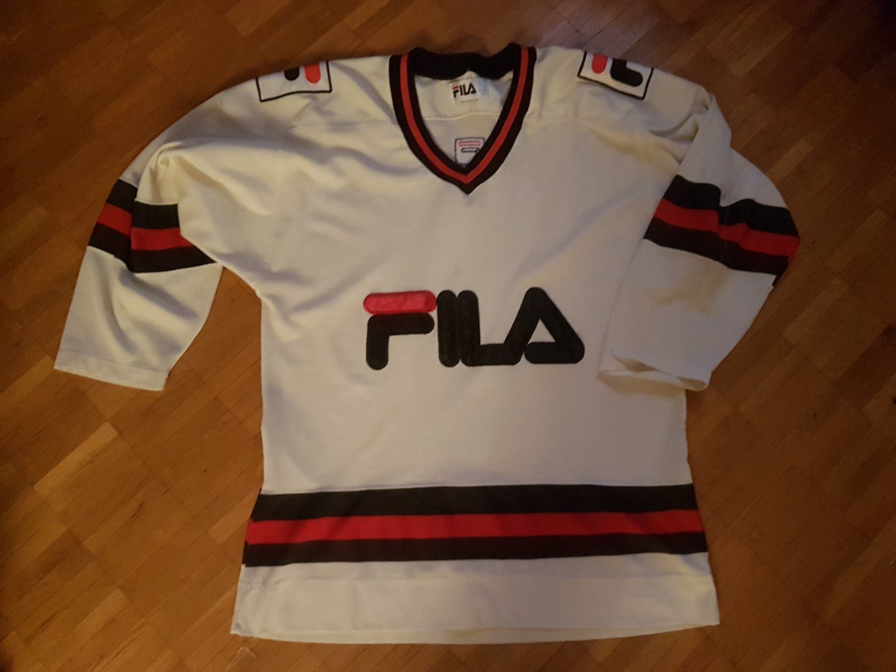 Fila Canottiere & Pantaloni: FILA Shirt – Usato da Oberengstringen venduto da Asteroid56