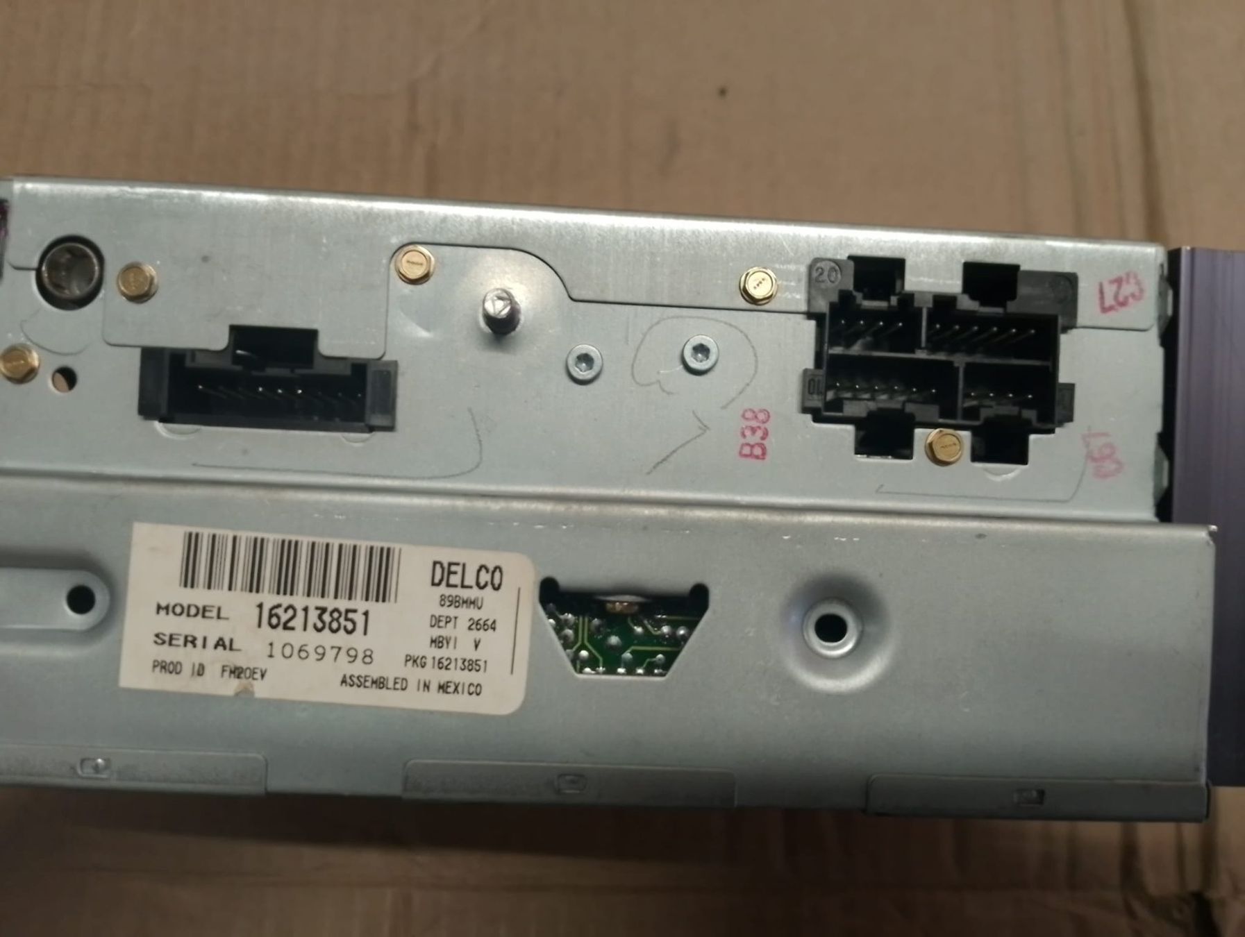 Radios: Auto-Radio,  Delco Electronics – Gebraucht aus Niedergösgen von usc_tt5r 3