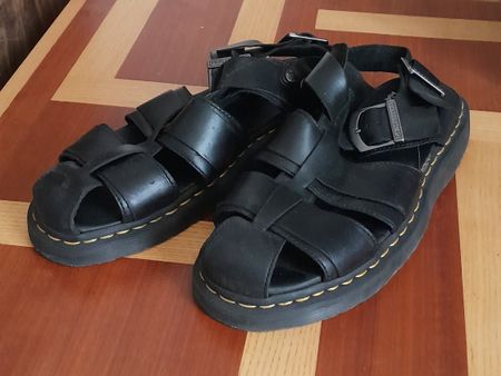 Dr. Martens Kassion 44 sandales