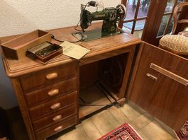 Versenkbare Bernina Nähmaschine 