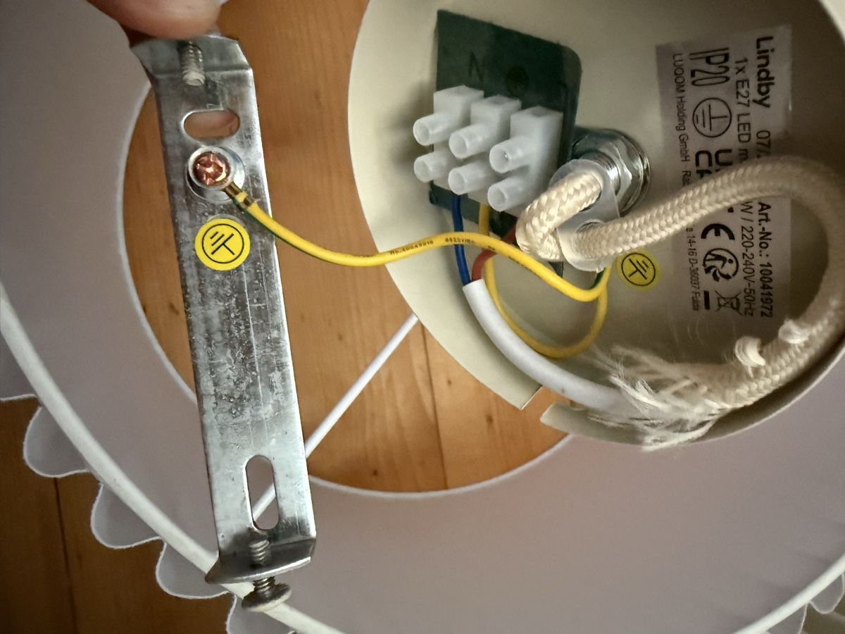 Lampadari & plafoniere: Deckenleuchte gerippt weiss gebraucht – Usato da Langenthal venduto da Nina_Leonie 6