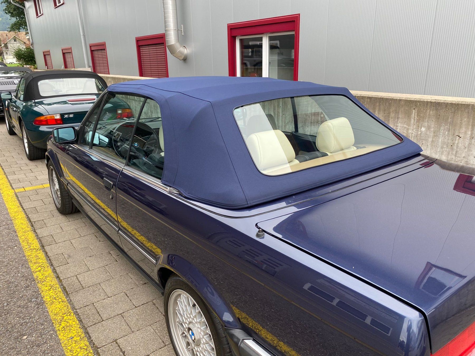BMW Autos: BMW E30 325i A Cabrio – Gebraucht aus Goldau von Bertens 7