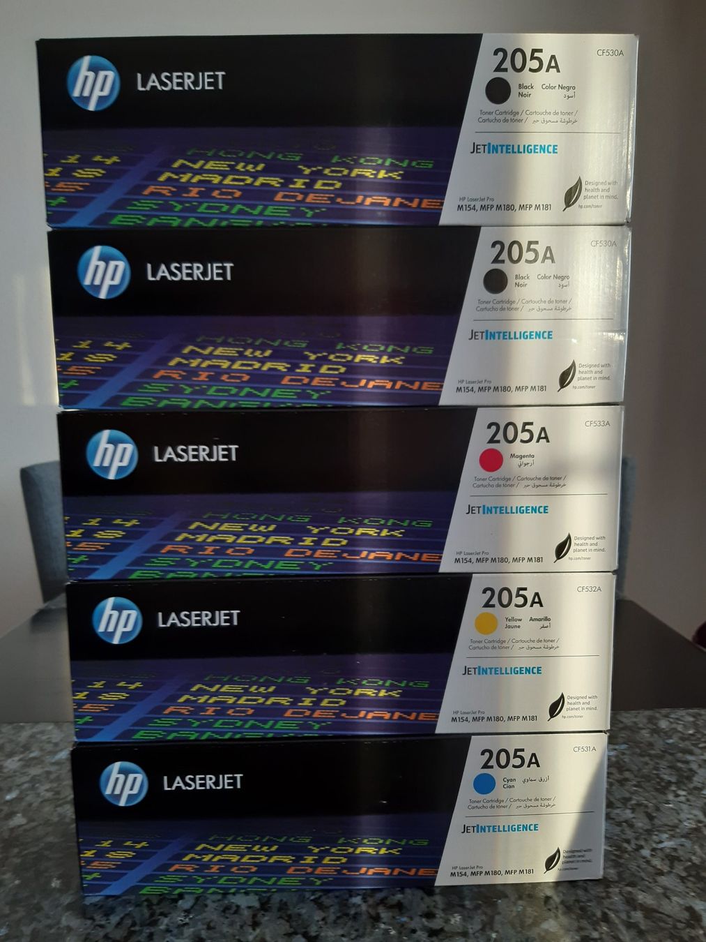 Hewlett Packard Druckerpatronen & Toner: Original HP Toner / 5 Stück – Neu und originalverpackt aus Illnau von Honeyfive