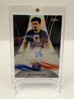 2022-23 Topps Chrome PSG  Vitinha Blue Auto On Card - 14/25
