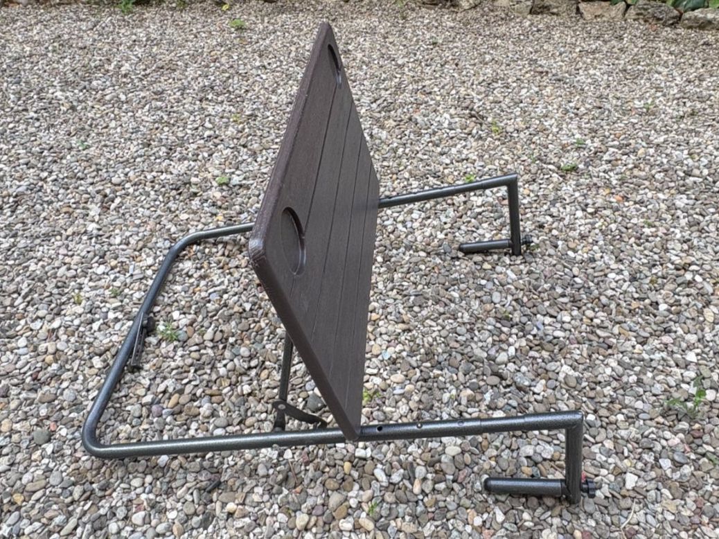 Tables: Balkonhängetisch – D'occasion à Basel par dav_b5gb 1