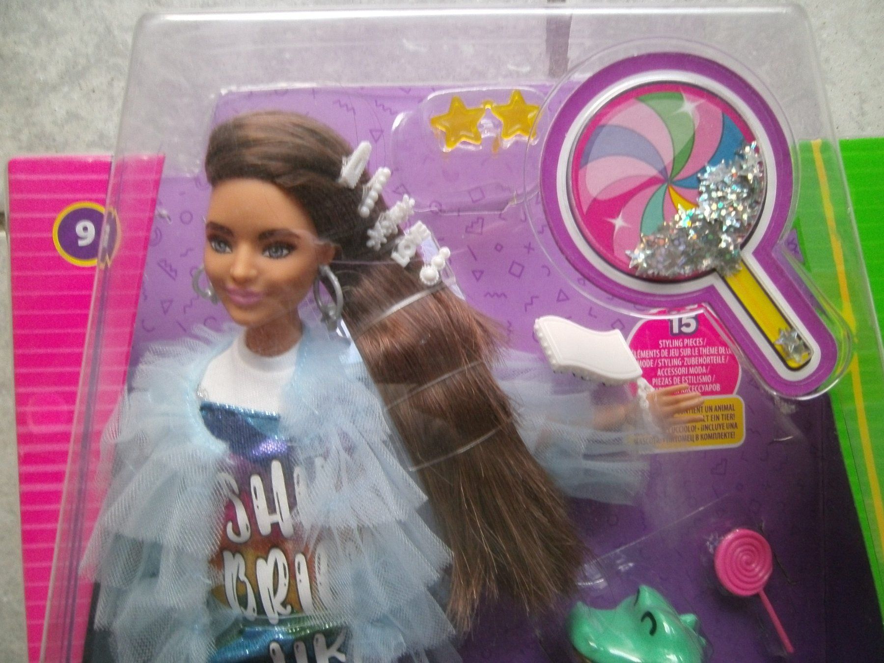 Bambole: Barbie EXTRA avec divers accessoires – Nuovo e nell'imballaggio originale da Moutier venduto da Mouschka 1