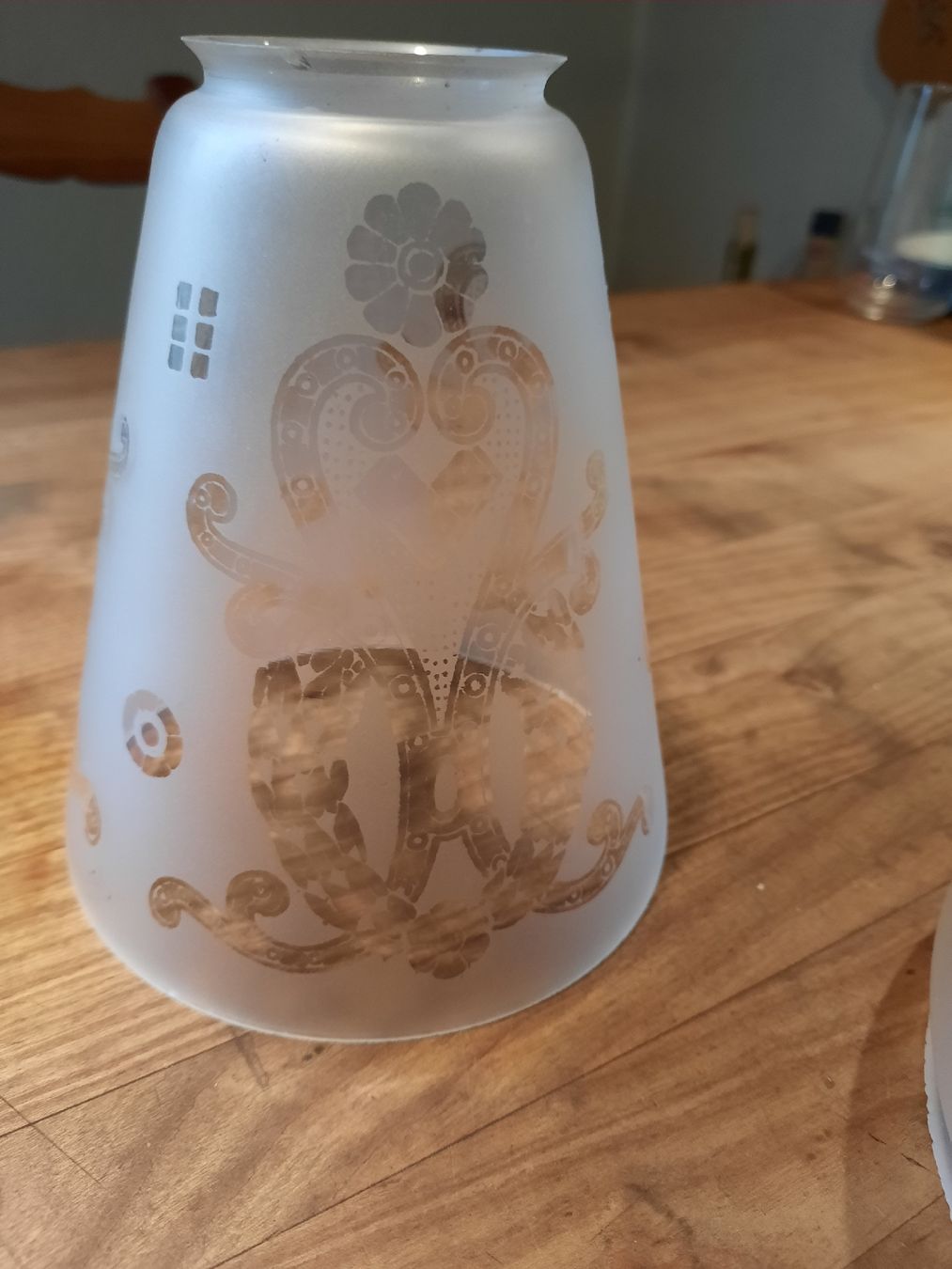 Lampenschirme: 3 Glas-Lampenschirme – Gebraucht aus Busswil BE von balu37 5