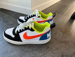 NIKE Schuhe, Neu Gr. 36,5