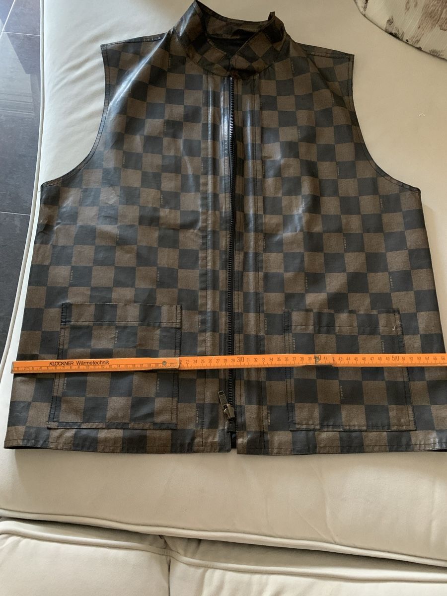 Fendi Gilet & Giacche: Fendi damengilet – Usato da Bergdietikon venduto da zor_856j 4