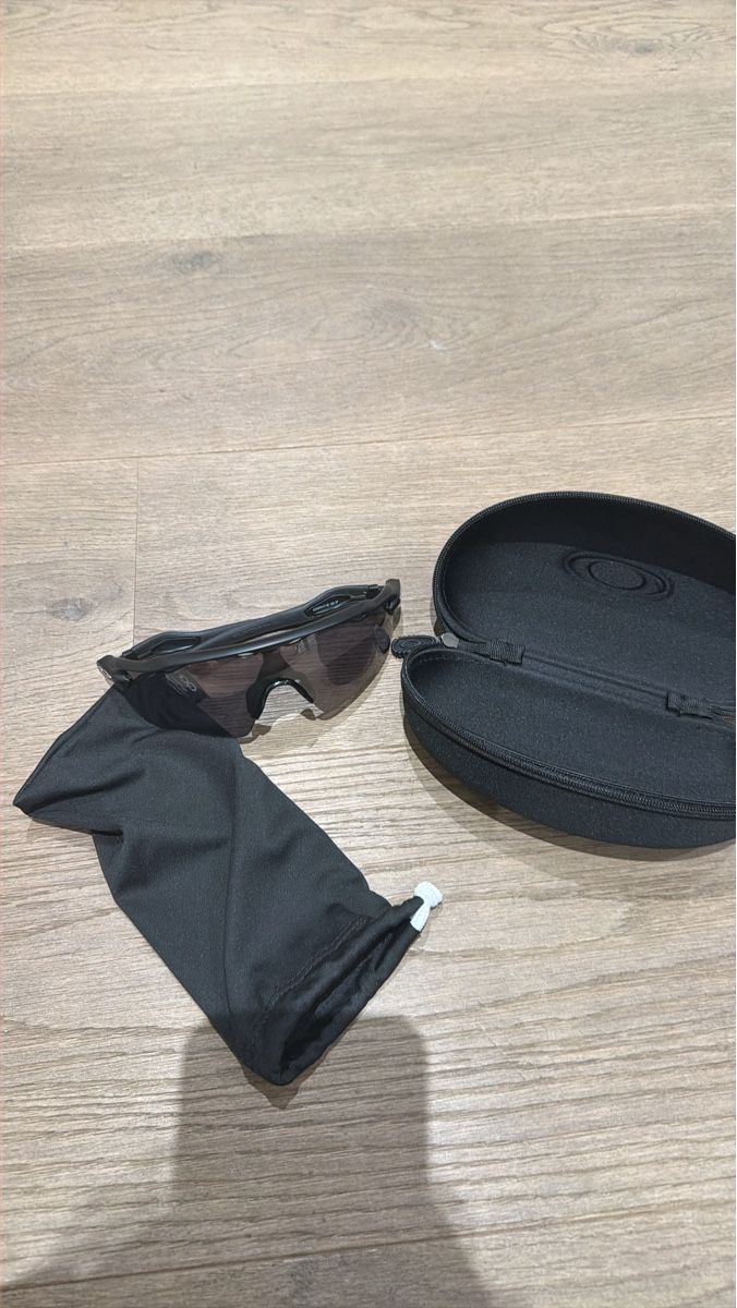Oakley Brillen & Gläser: Oakley Radar EV Path Matt Schwarz Prizm Schwarz – Gebraucht aus Schindellegi von LeWinterli