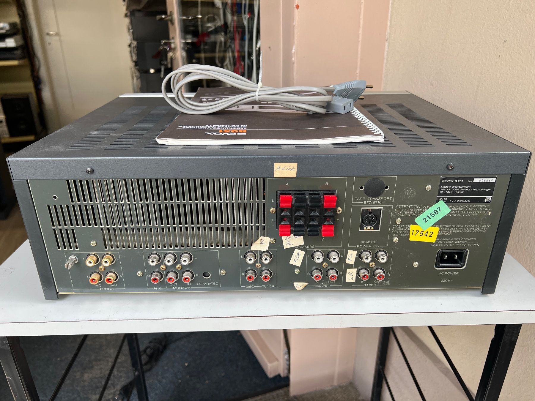 Revox Amplificatori: Revox B251 integrierter Verstärker – Usato da Gebenstorf venduto da Secondtronik 7