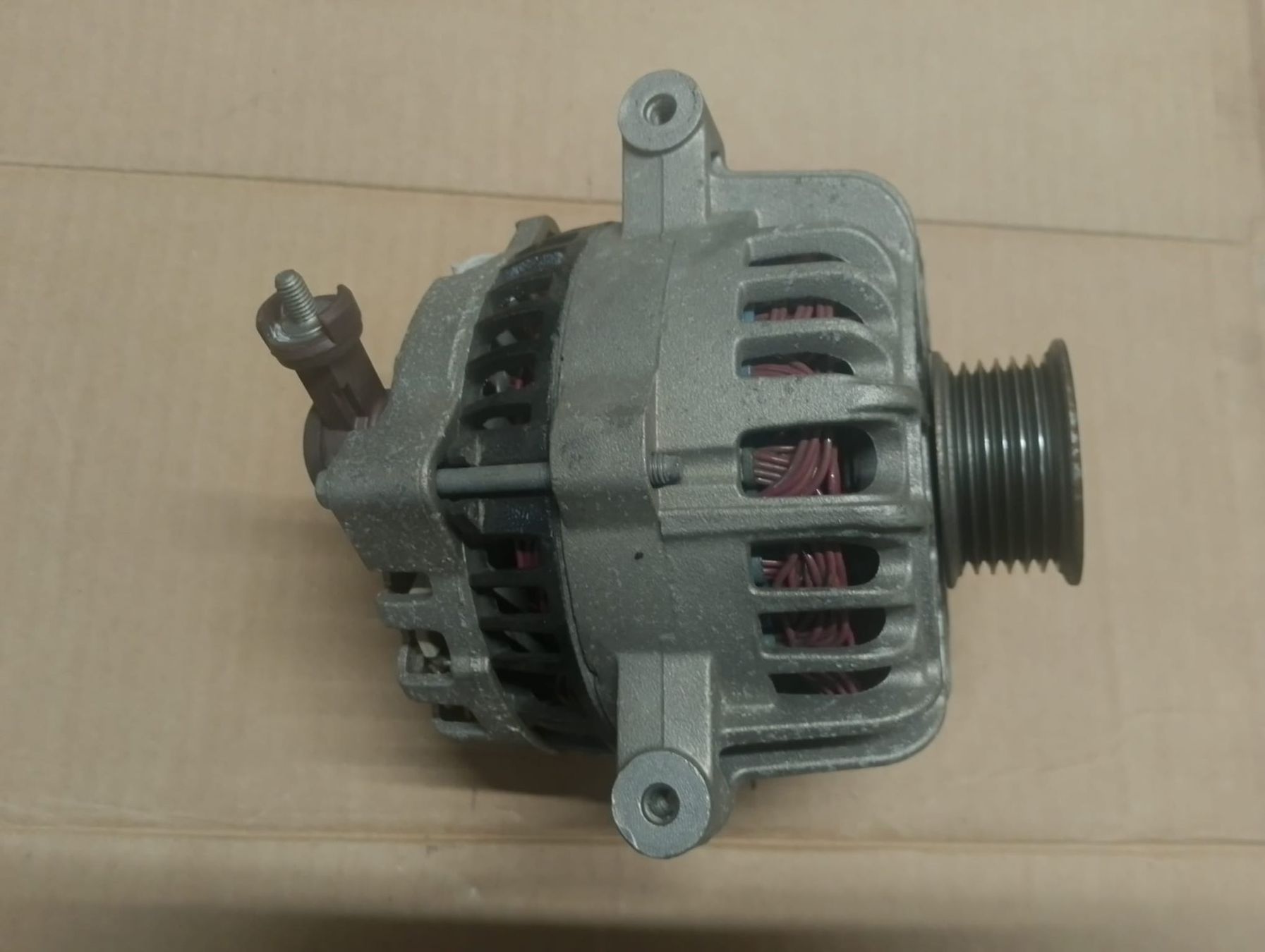 Ford Tutti pezzi di ricambio auto: Ford Mustang  Alternator – Usato da Niedergösgen venduto da usc_tt5r 1
