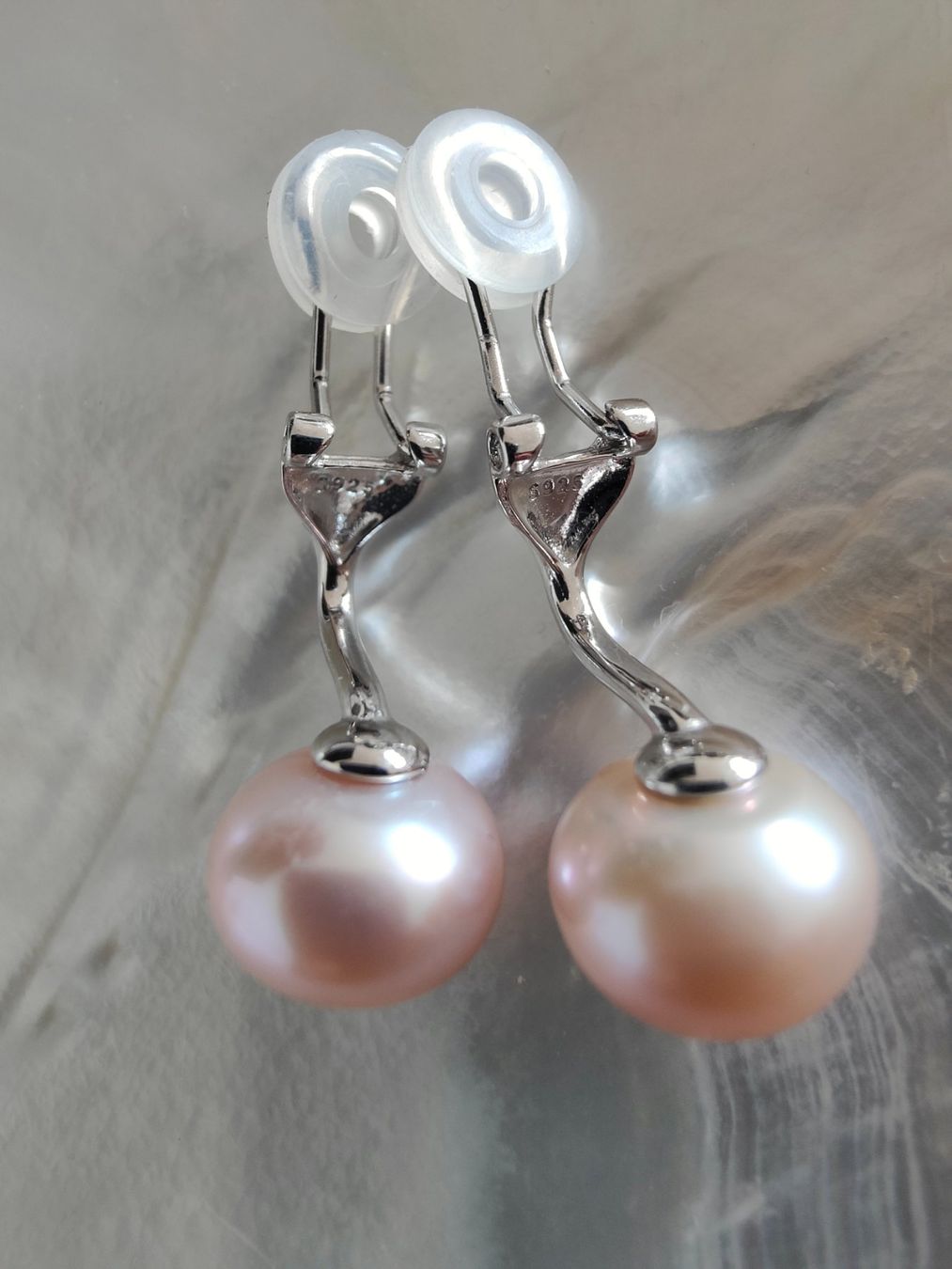 Orecchini pendenti & Orecchini a lobo: Ohrclips, lila Süsswasserperle, ca. 11mm – Nuovo e nell'imballaggio originale da Rümlang venduto da 21f 2