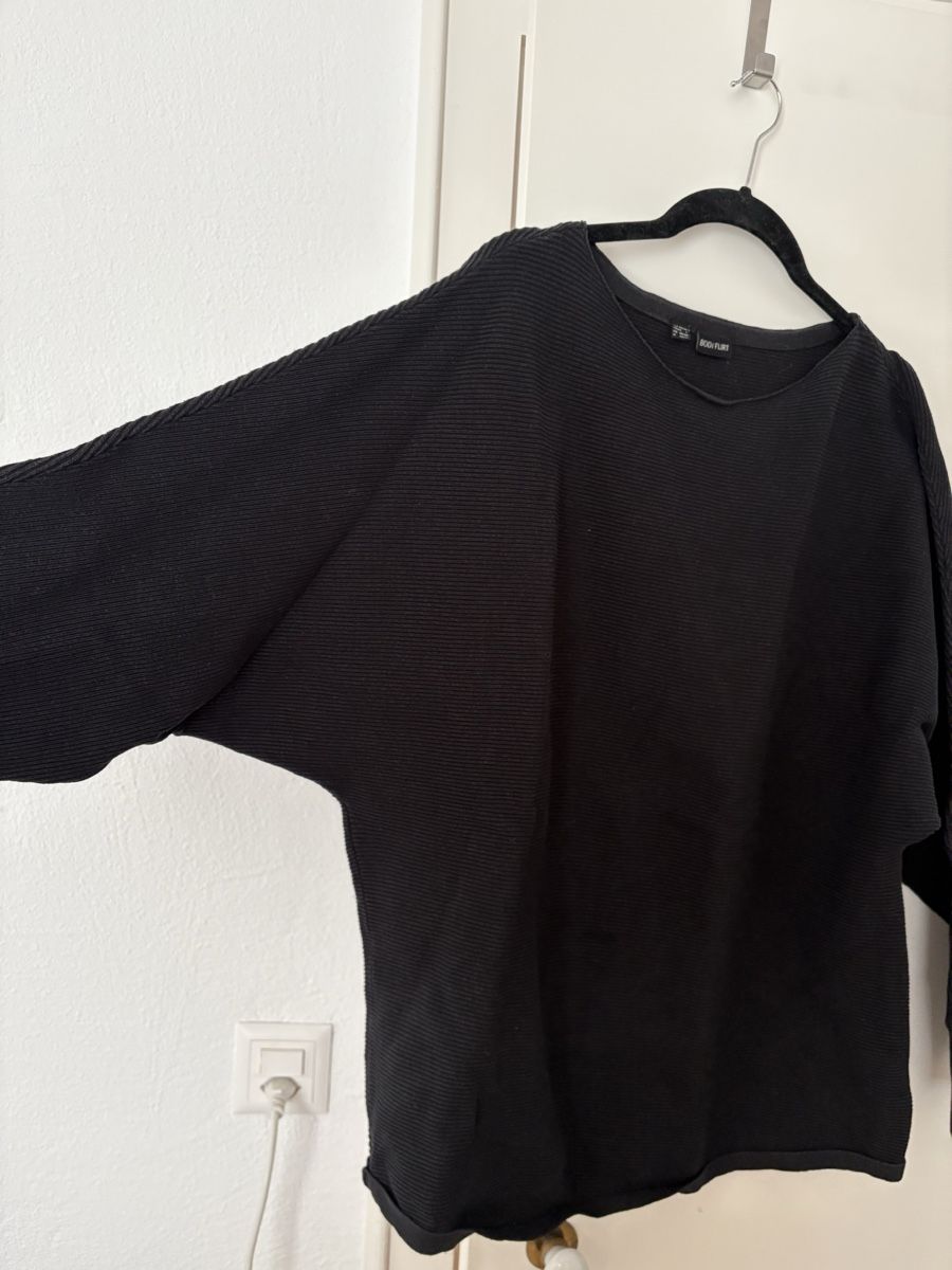 Maglioni & Felpe: Pulli schwarz, Bodyflirt, L – Usato da Azmoos venduto da alix001 2