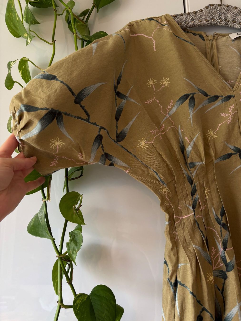 Cos Jumpsuits: COS taillierter Jumpsuit mit Blumenmuster Gr. 36 – Gebraucht aus Zürich von missmodernage 2