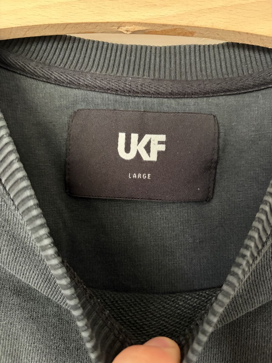 Pulls & Sweat-shirts: UKF Pullover – Neuf (Voir description) à Zürich par GucciPlantCustom 1
