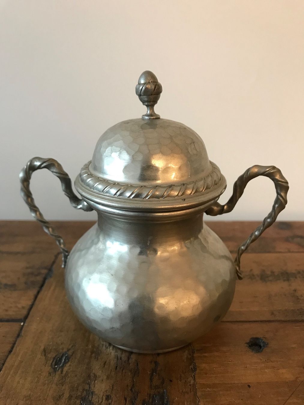 Tutte le decorazioni: Dose handgehämmert Aluminium – Usato da Rapperswil SG venduto da cosiba01