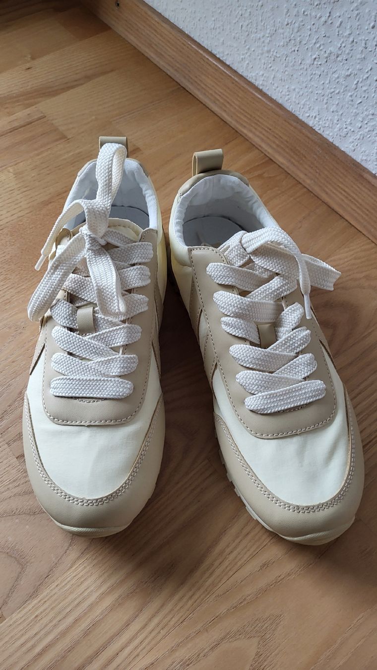 Damenschuhe: Sneacker Gr.38 – Neu und originalverpackt aus Muttenz von Igma 1