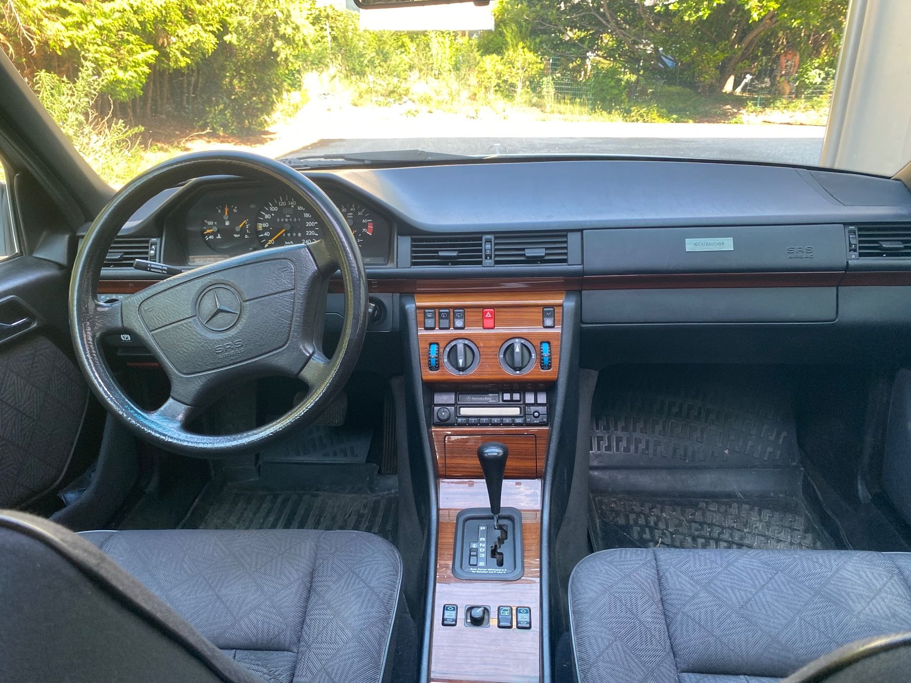 Mercedes-Benz Automobili: Mercedes-Benz 200TE W124 1994 – Difettoso da Chamoson venduto da a_laroyale 4