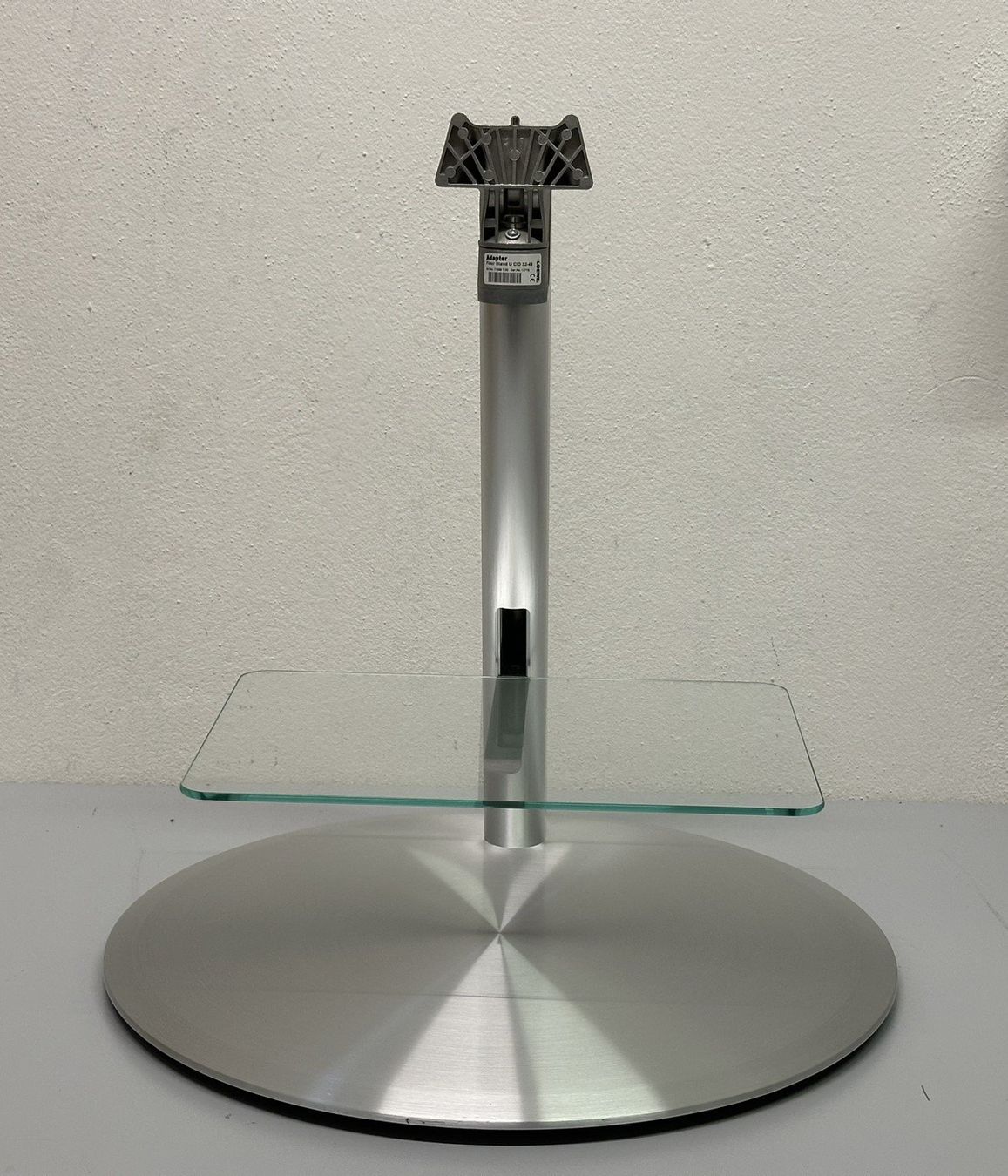 Supporti a parete: Loewe Floor Stand Connect-ID 32-46" – Usato da Hochdorf venduto da av-electronics