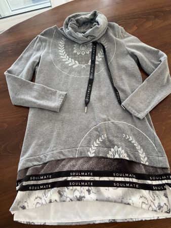 Pullover Tuzzi Soulmate grau Grösse 40 top Zustand