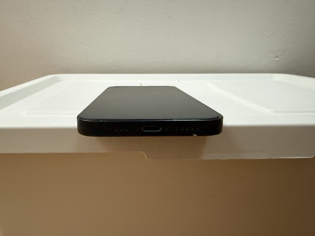 Apple Telefoni cellulari / Smartphones: iPhone 14 MIDNIGHT – Usato da Sonceboz-Sombeval venduto da Australia010 1