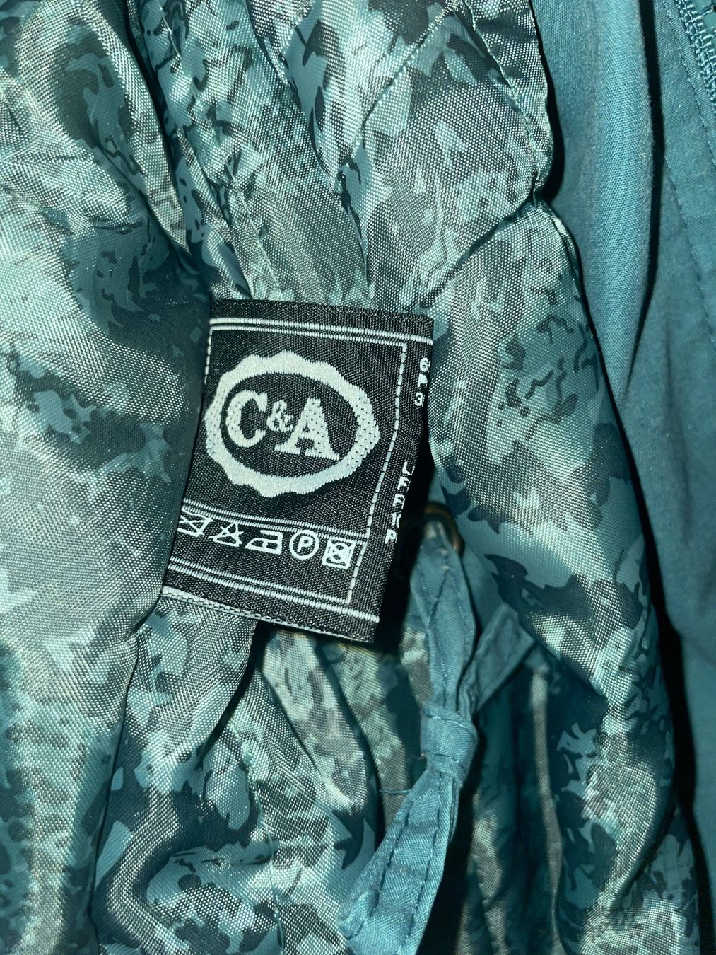 Cappotti: C&A Mantel – Usato da Fislisbach venduto da arse 2