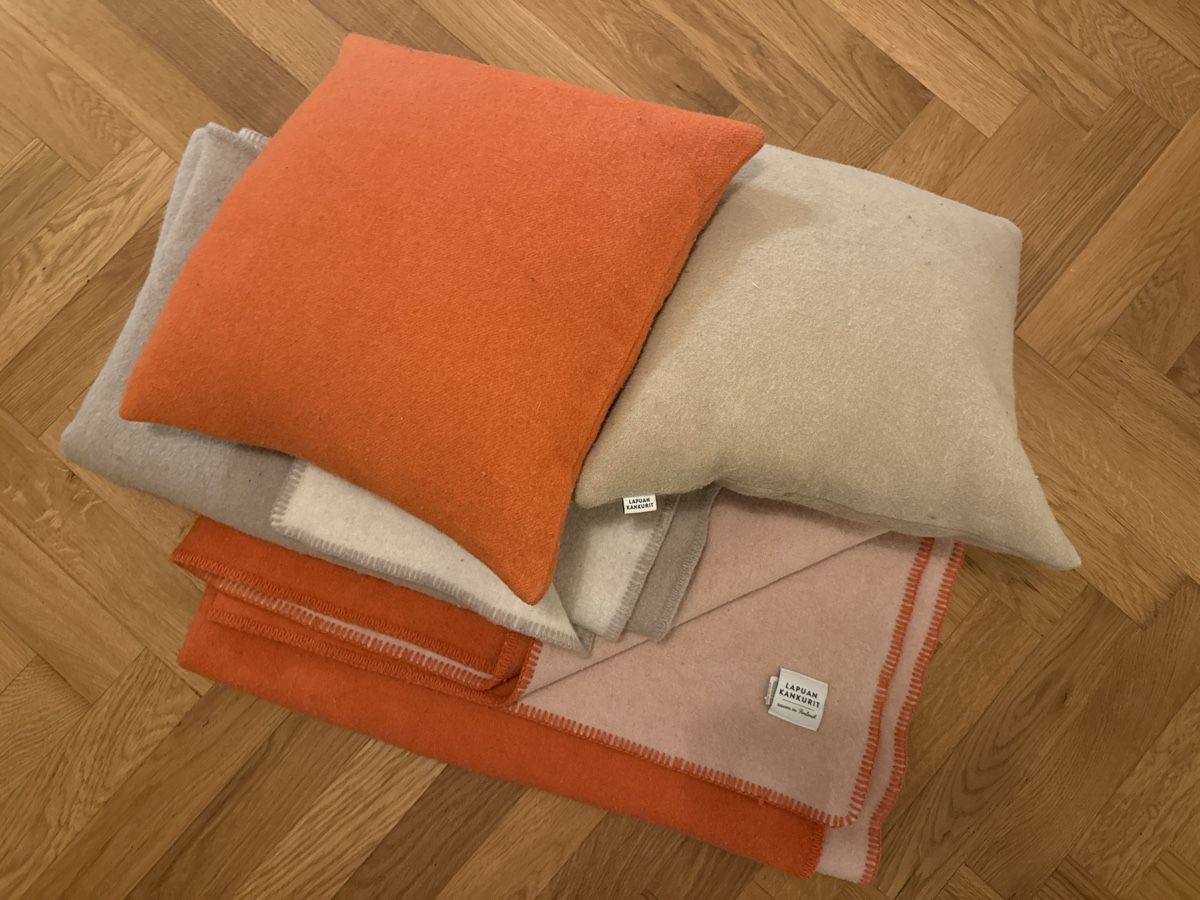 Kissen: Kissen & Decke Set von Lapuan Kankurit – Gebraucht aus Zürich von lmeie619