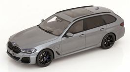 BMW 530E X-DRIVE M SPORT TOURING 2023 GRAU 1:18 GT-SPIRIT
