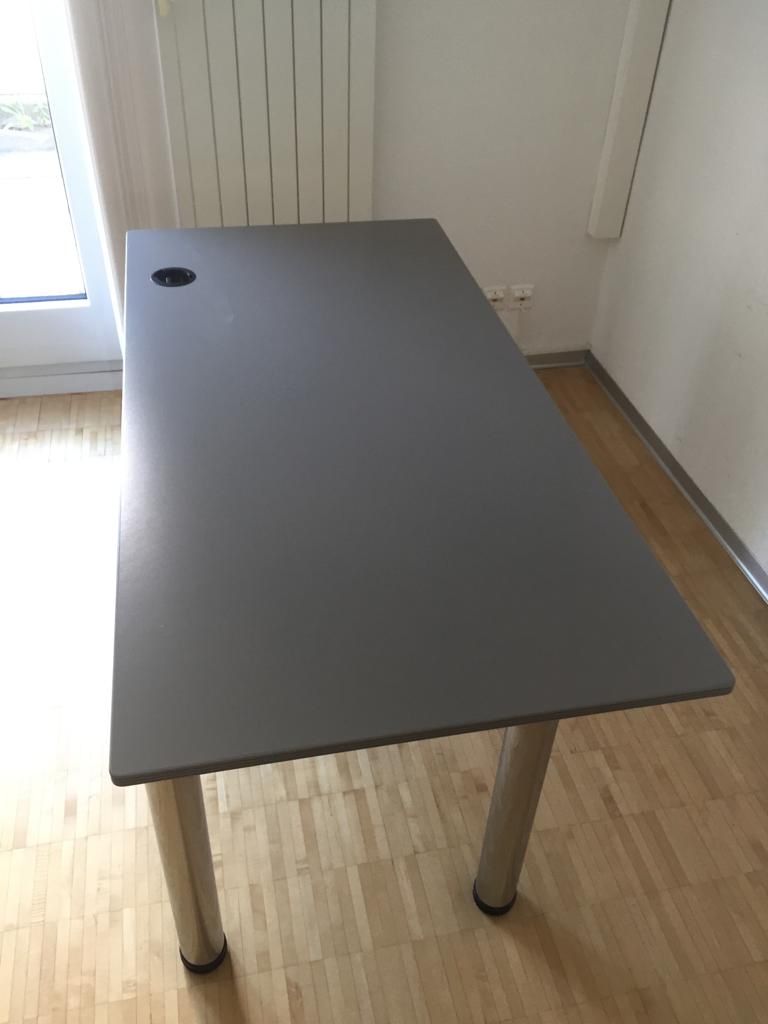 Scrivanie: Schreibtisch Vitra 160x80cm – Usato da Ennetbürgen venduto da star128 1