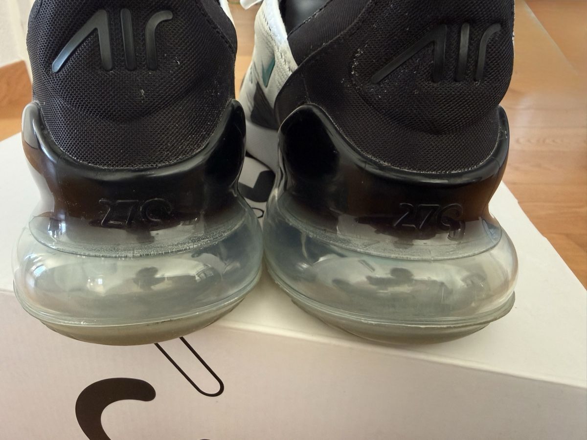 Nike Scarpe da uomo: Nike Air Max 270 Gr. 44.5 – Usato da Rubigen venduto da dor_kb9s 5