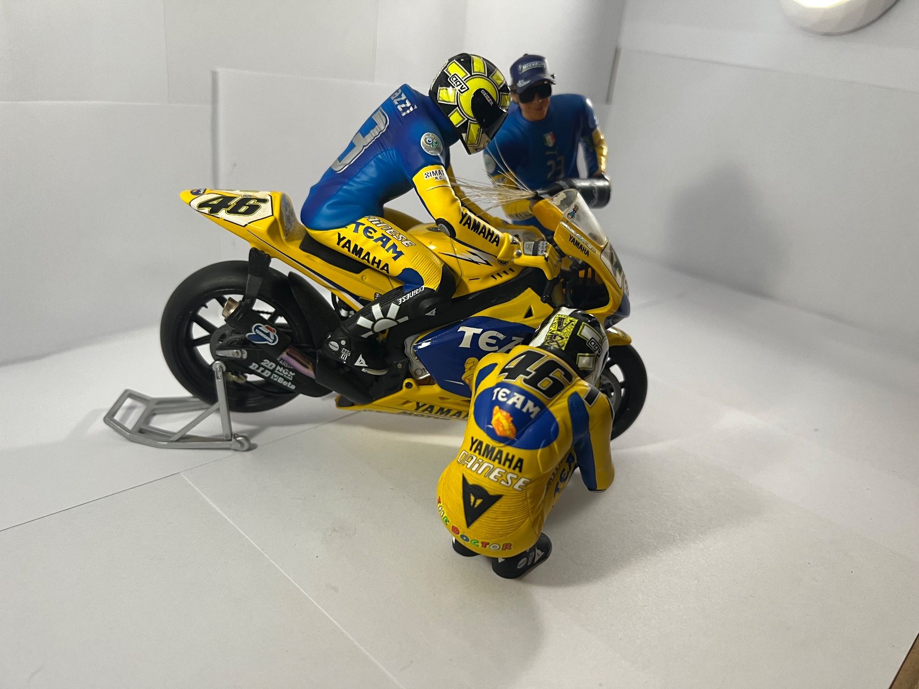 Minichamps Kit di modellismo & Modellini statici: Valentino Rossi Lot no1 – Usato da Sergey venduto da Mascotte00 2