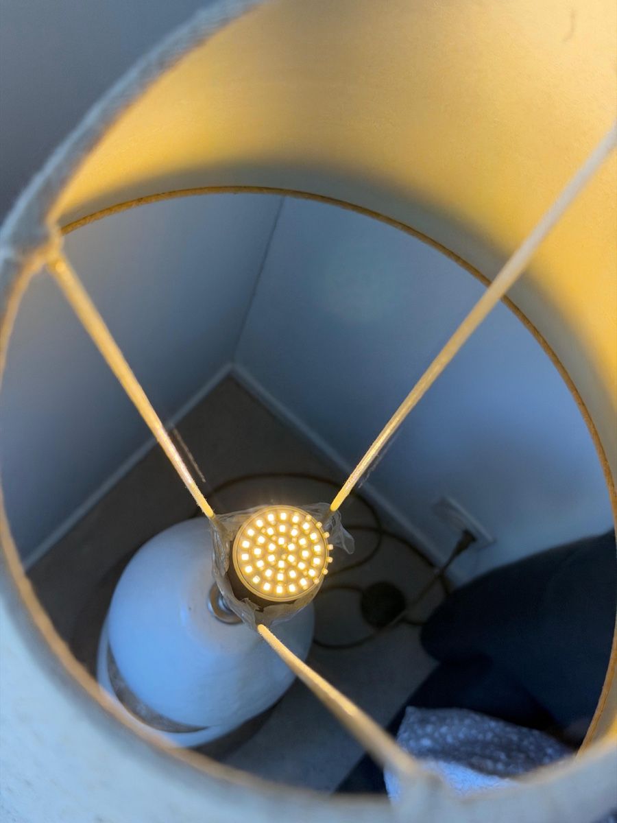 Lampade: Grosse dekorative Stehlampe – Usato da Kloten venduto da skobeyev 4