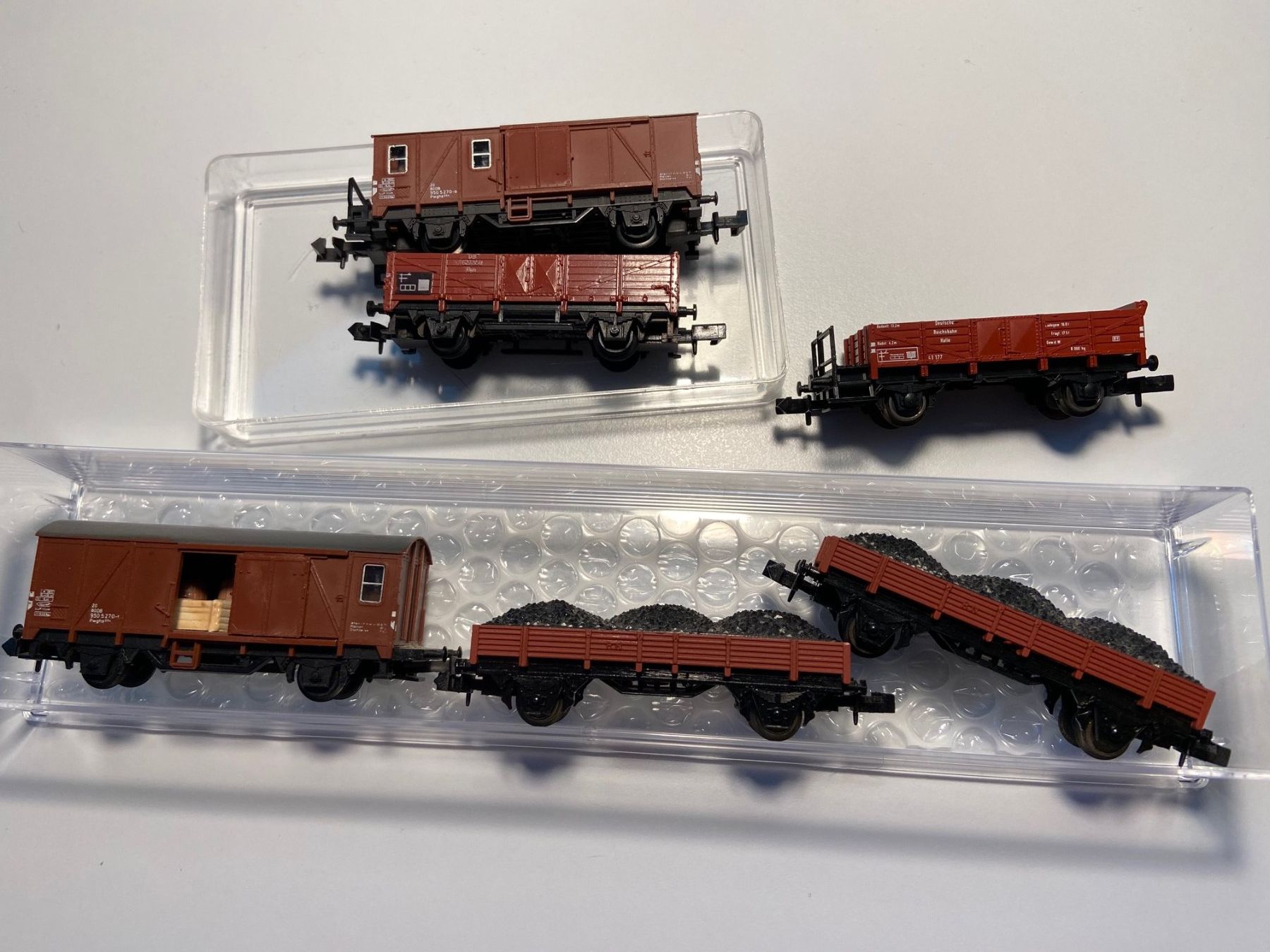 Modellini di ferrovie: Güterwagen, Spur N – Usato da Langnau am Albis venduto da Danig0 1
