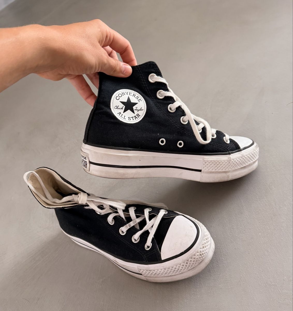 Converse Damenschuhe: schwarze Converse-Schuhe – Gebraucht aus Domat/Ems von Ker_9dnd