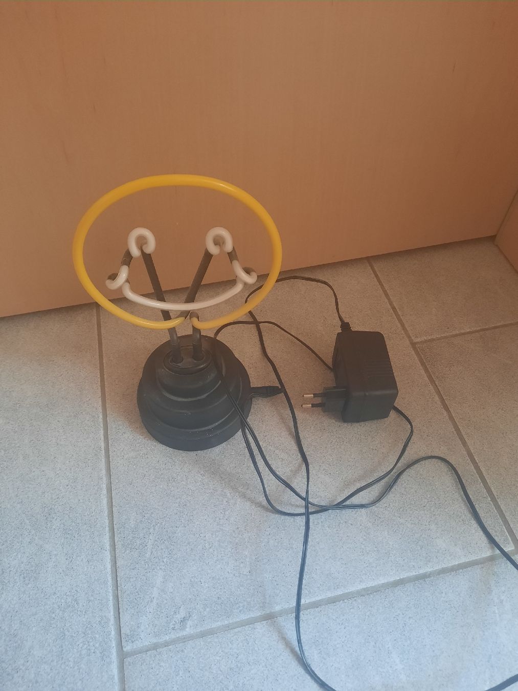 Lampade: LED Neon Lampe Smiley – Usato da Brünisried venduto da mic_9t2k 2