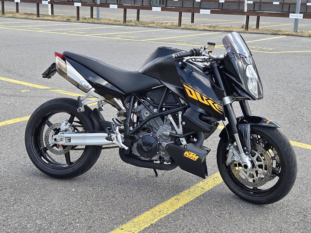 Route: 990 duke  – D'occasion à La Tour-de-Trême par mac_5hsm 3